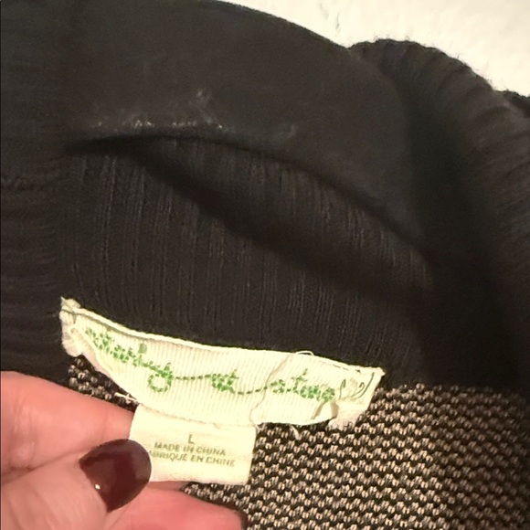 Staring at Stars Black Floral Large Heavy Cardigan Open - Picture 2 of 8